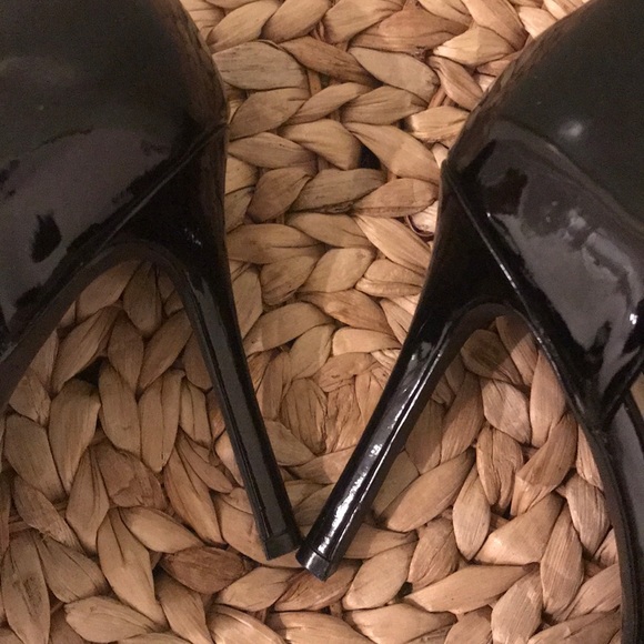 BCBG Heels - Picture 5 of 5